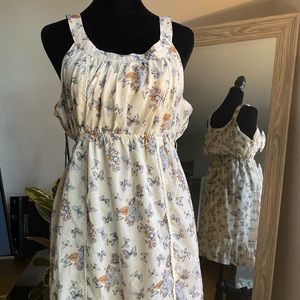 Floral dress. Size L.
